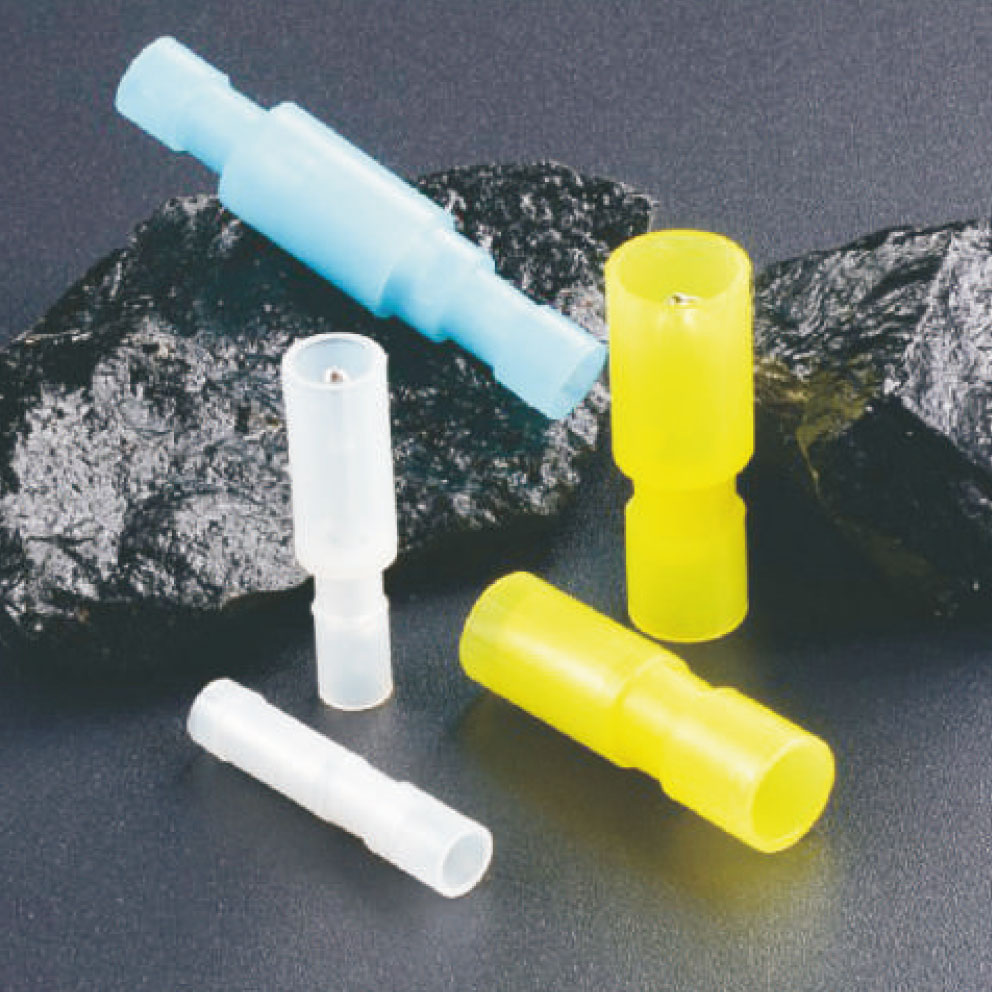 The bullet shaped nylon insulation male side